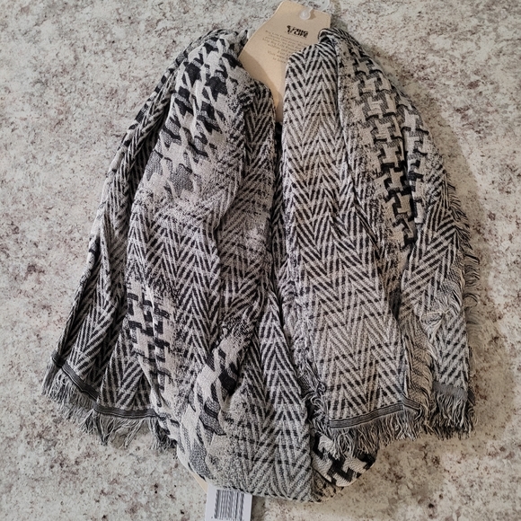 Quagga GreenLabel Scarf - Picture 5 of 7